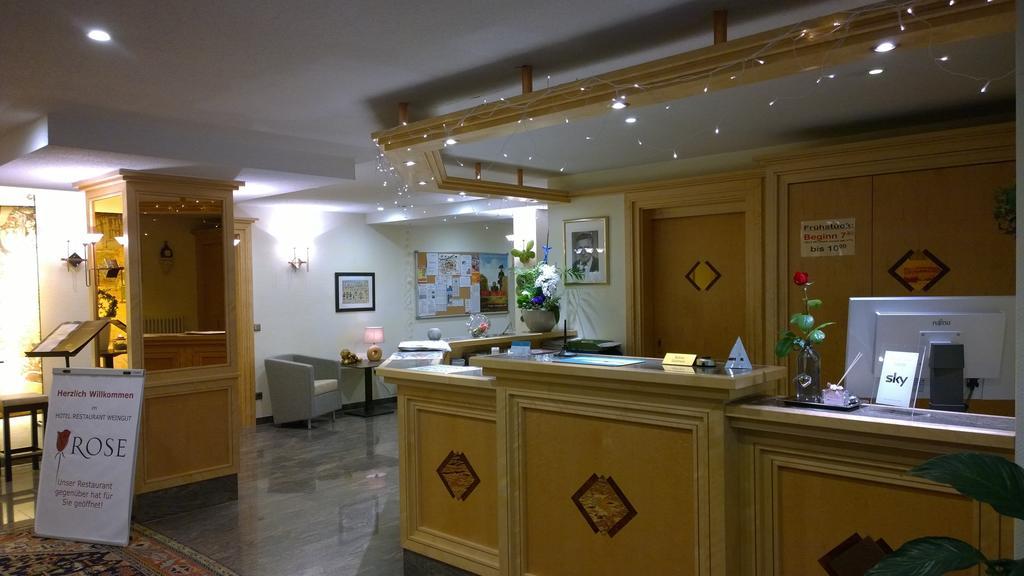 Weinhotel Rose Volkach Extérieur photo