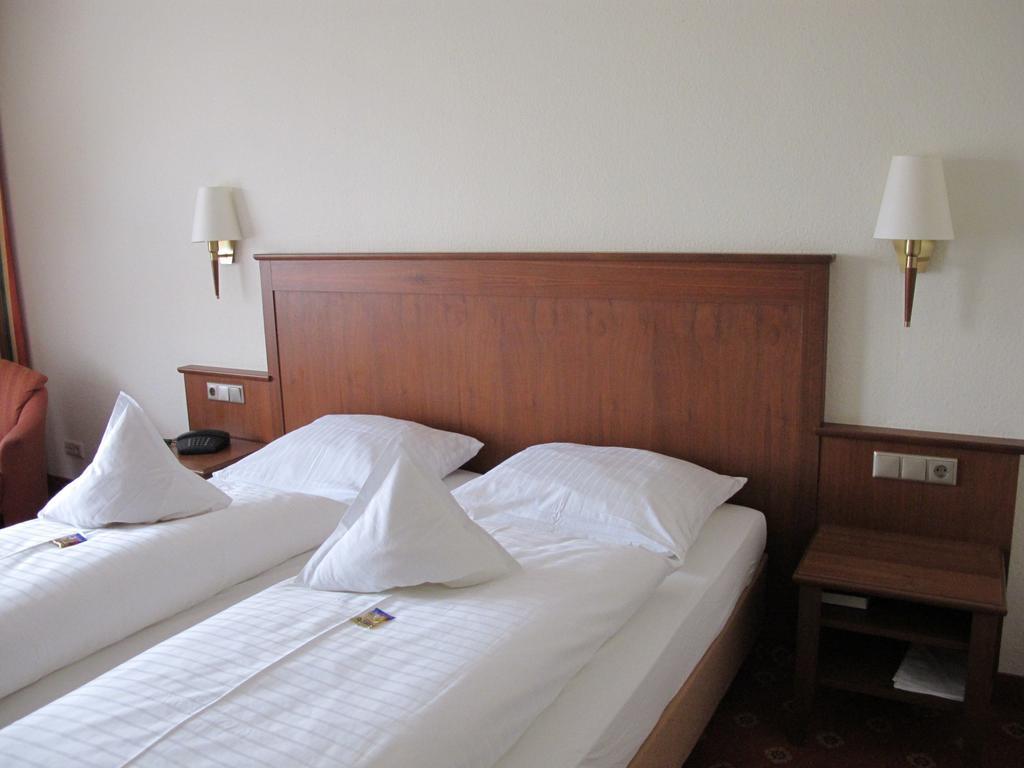 Weinhotel Rose Volkach Chambre photo