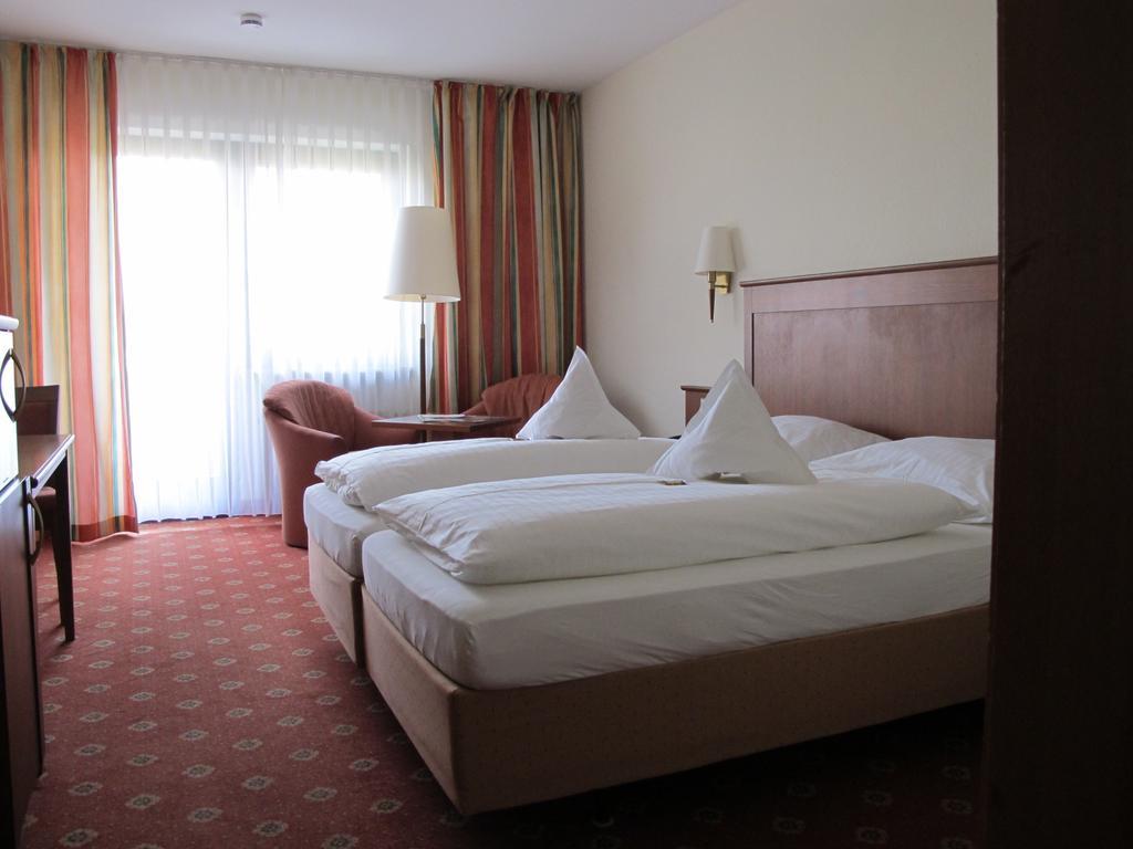Weinhotel Rose Volkach Chambre photo