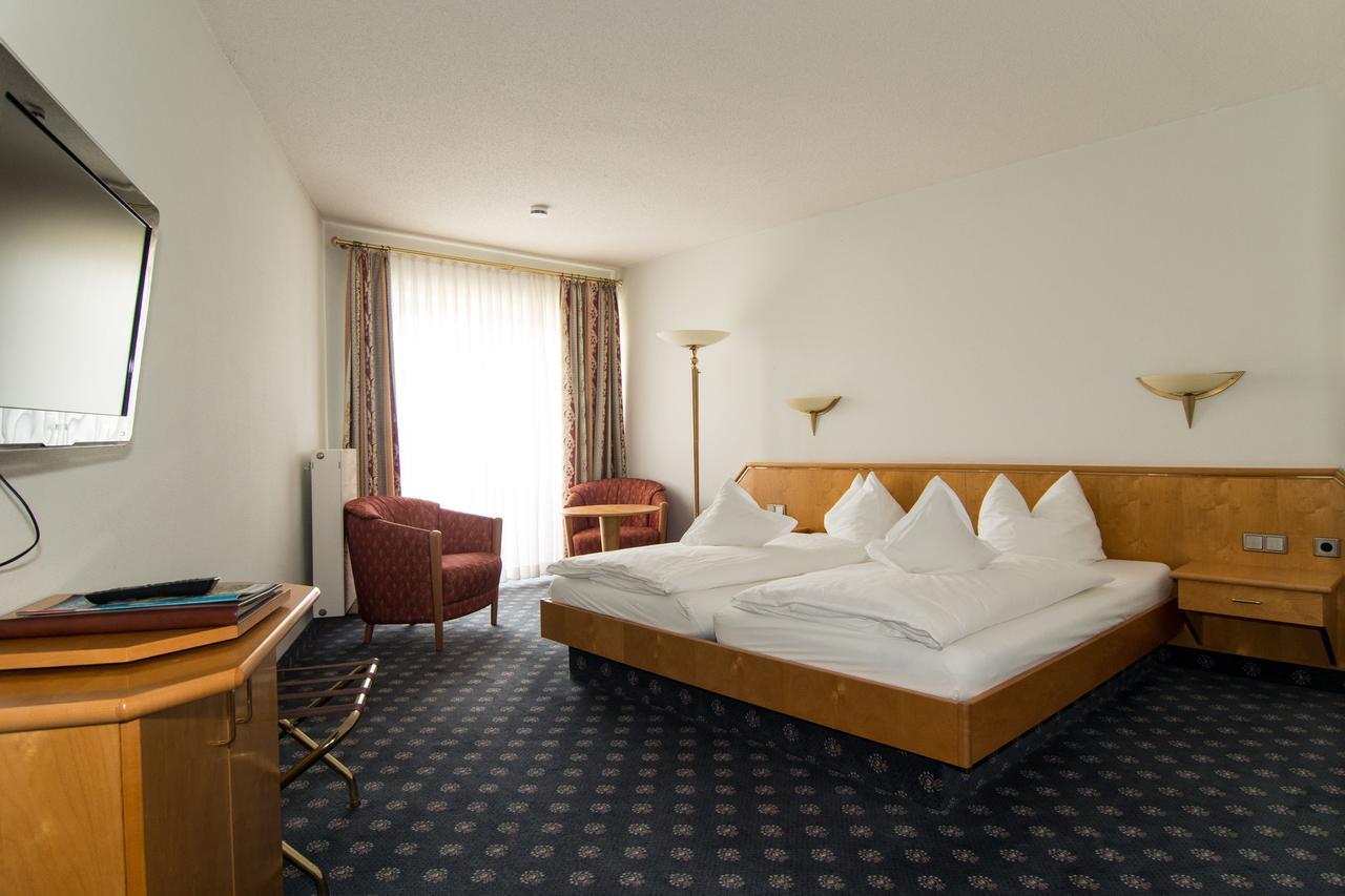 Weinhotel Rose Volkach Extérieur photo