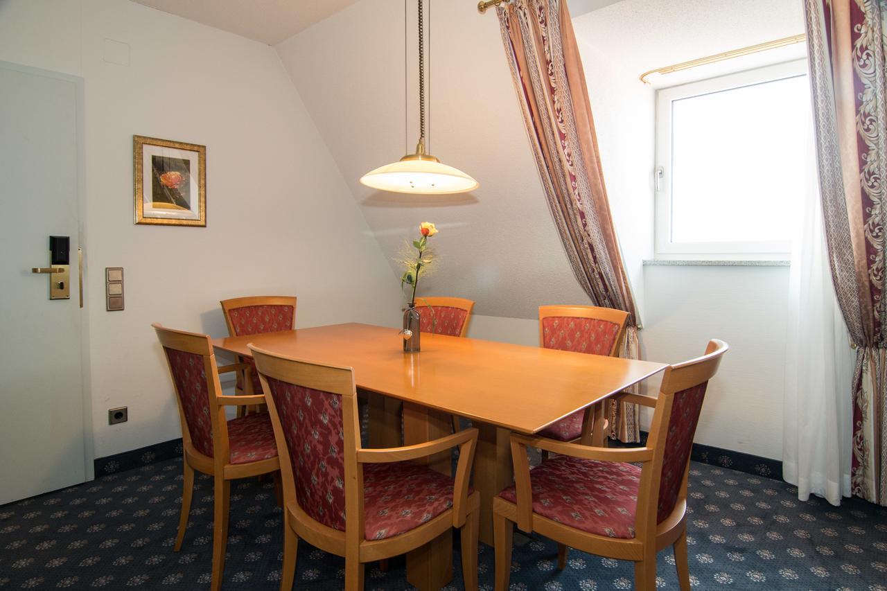 Weinhotel Rose Volkach Extérieur photo